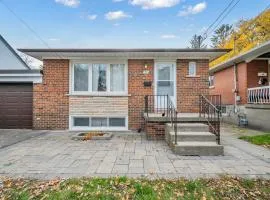 Luxury Renovated House in Prime Location with Parking