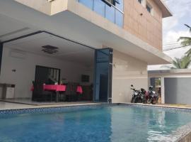Villa Victoria Résidence, hotel v destinaci Lomé