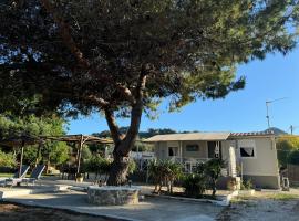 Konstadina House, hotel a Vasilikos