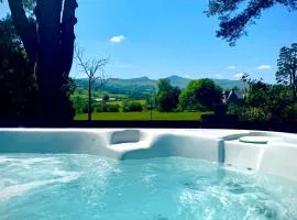 Mountain View Cottage, Hot Tub , Stunning Views
