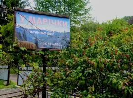 Gostynnyi Dvir u Marichky