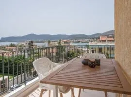 M13-Sea View