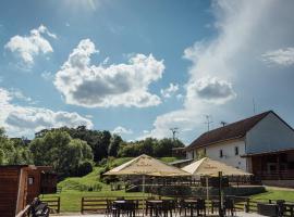 Rekreační a jezdecký areál Equifarm, hotel v destinaci Jevišovice