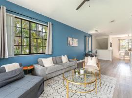 Newly Remodeled Lakefront Oasis, khách sạn ở Delray Beach