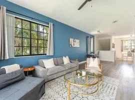 Newly Remodeled Lakefront Oasis