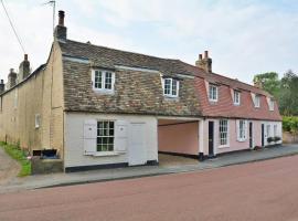 The Holts - Charming 2 Bed Cottage, hotell i Cambridge