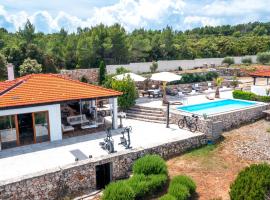 House of Freedom by Aneo Travel, hotell i Gdinj