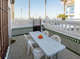 Traditional holiday home with terrace، شاليه في تشايبيونا