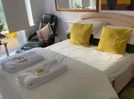 Pond Cottage