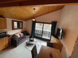 1st floor Apartment in Central Morzine With Private Garage