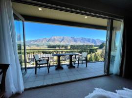 Terrace Downs 2 Bedroom Apartment, hotel v destinaci Windwhistle