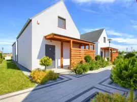 Lovely Home In Mrzezyno With Kitchen