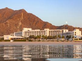 InterContinental Fujairah Resort, an IHG Hotel, hotelli kohteessa Al Aqah