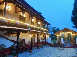 Balthali Heritage Inn, bed & breakfast σε Panaoti
