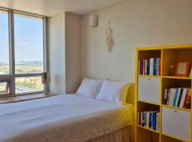 Cozy Bright Studio, hotel v destinaci Inčchon