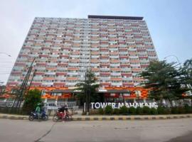 OYO 94039 Appartement Riverview At King Pro, hotell i Bekasi