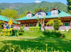 Krishna Cottage with Open Garden Cafe