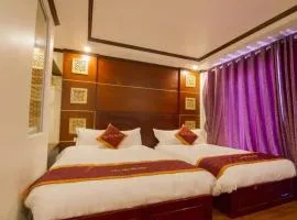 Golden Moon Sapa Hotel by - BAY LUXURY