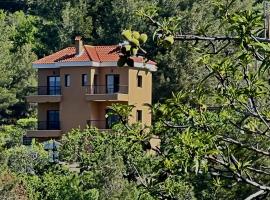 Villa Callisto by AgroHolidays, holiday home in Kyperounda