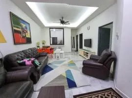 Desa Damai Homestay fully air cond and self check in #7 pax