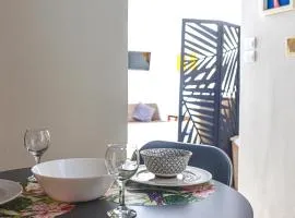 Unique studio at Athens Riviera 1 min from the sea