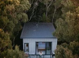 Treehouse Hideaway