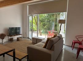 Casa das Ribeiras, apartament a Azoia de Baixo