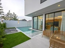 Bangtao Luxury Pool Villa - Prymasola