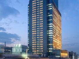 Mandarin Oriental, Tokyo, kis&aacute;llatbar&aacute;t sz&aacute;ll&aacute;s Toki&oacute;ban