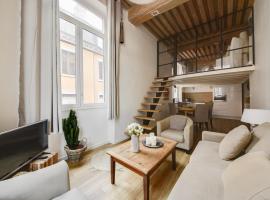 GuestReady - Magnificent duplex canut hypercentre, hotel din Lyon