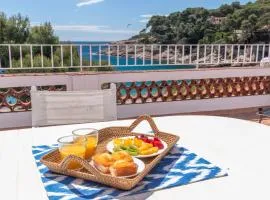 Ático en Tamariu, Gran Terraza y Vistas al Mar