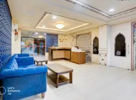 Hotel Sahibs Royal Ville Agra