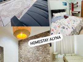 Homestay AlyNa、Tangkakのホテル