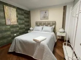 Leo room