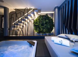 THE CAVE Suites SPA, hotel vo Vieste