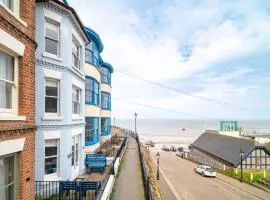 Seaforth by Big Skies Cottages