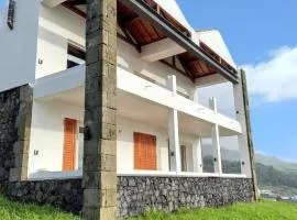 3 bedrooms house with sea view terrace and wifi at Angra do Heroismo