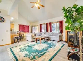 Game Room Poconos Family Home 13 Mi to Skiing!