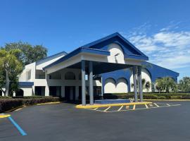 Days Inn by Wyndham Crystal River, hotel v destinaci Crystal River