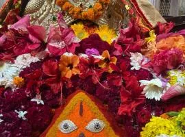 Hotel JAI MATA CHINTPURNI FAMILY HOTEL