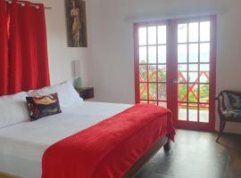 Kai's Place at Tim Pappies 3rd Floor luxury villa, hotel with parking in Port Antonio