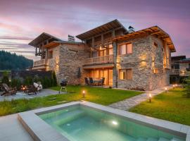 반야에 위치한 샬레 Luxury Villa with Hot Pool