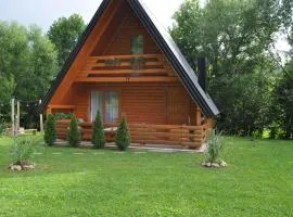 Nadiaa Wood House