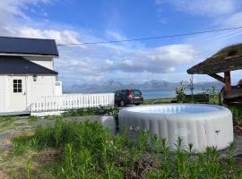 House with Whirlpool, hotel a Nygard