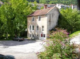 Maison de 5 chambres avec wifi a Saint Claude, cottage à Saint-Claude
