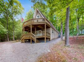 RelaxAwhile Cabins-HideAway Hollow, vacation home in Flat Hollow