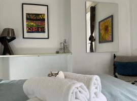 Greg's House - enjoy my dolce vita, hotel v destinaci Grimaldi