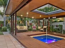 Coast Culture 1208 Apartment with complex Pool & Spa