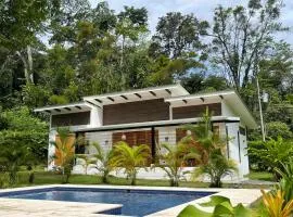 Tres Lodge- Private Pool - Nature and Comfort for Groups