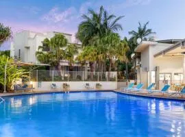 Belle Escapes 3 Bedroom Villa with private rooftop spa